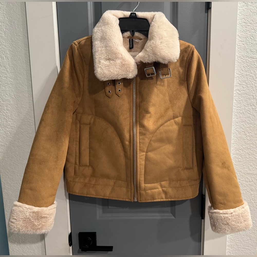 NWT H&M Women’s Small Tan/White Faux Suede Fur Lined Bomber Jacket